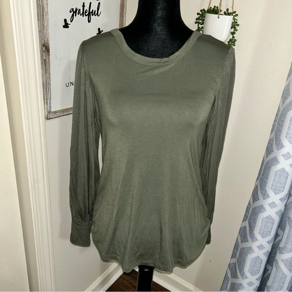 ModCloth long balloon sleeve green top - Picture 1 of 11